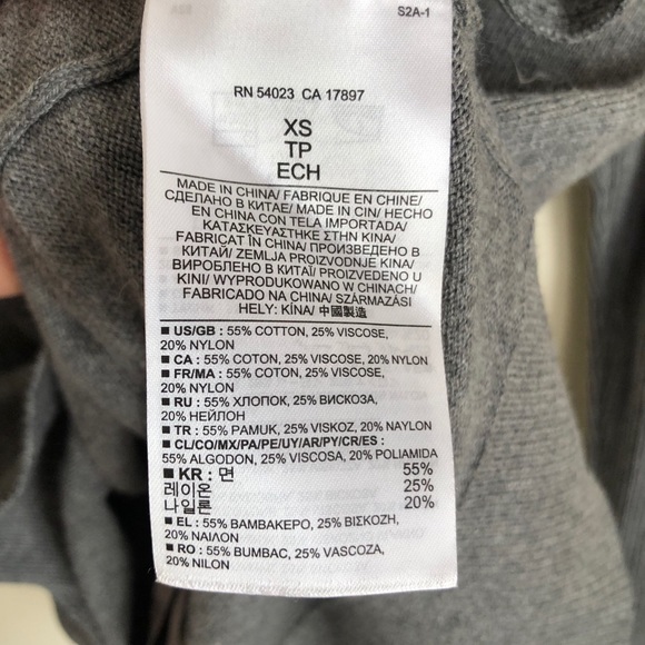 Banana Republic XS v-neck pullover hoodie sweater - Picture 8 of 9